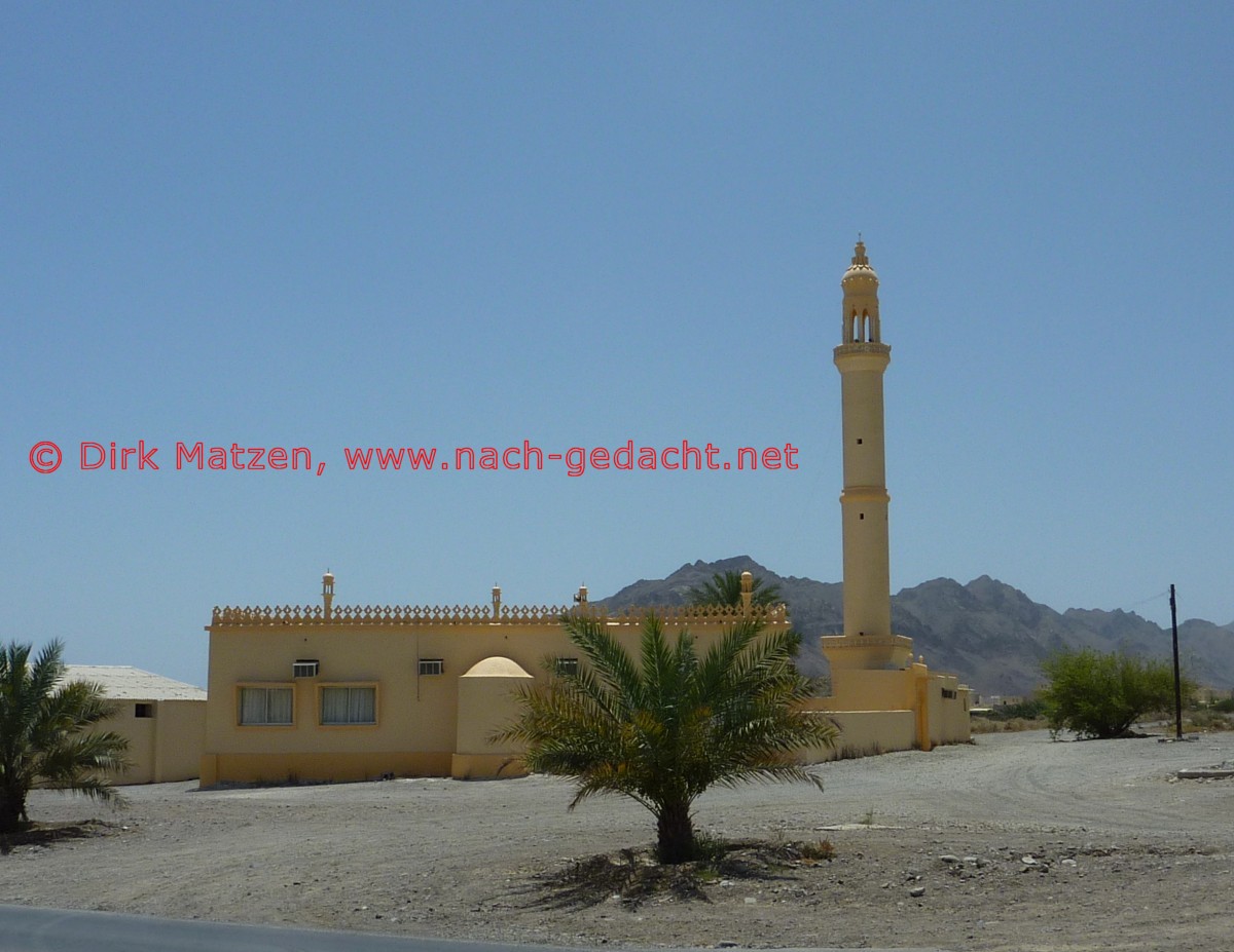 Hatta, Moschee im Zentrum