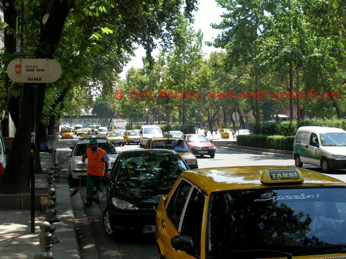 Ankara, Atatürk-Boulevard im Stadtzentrum