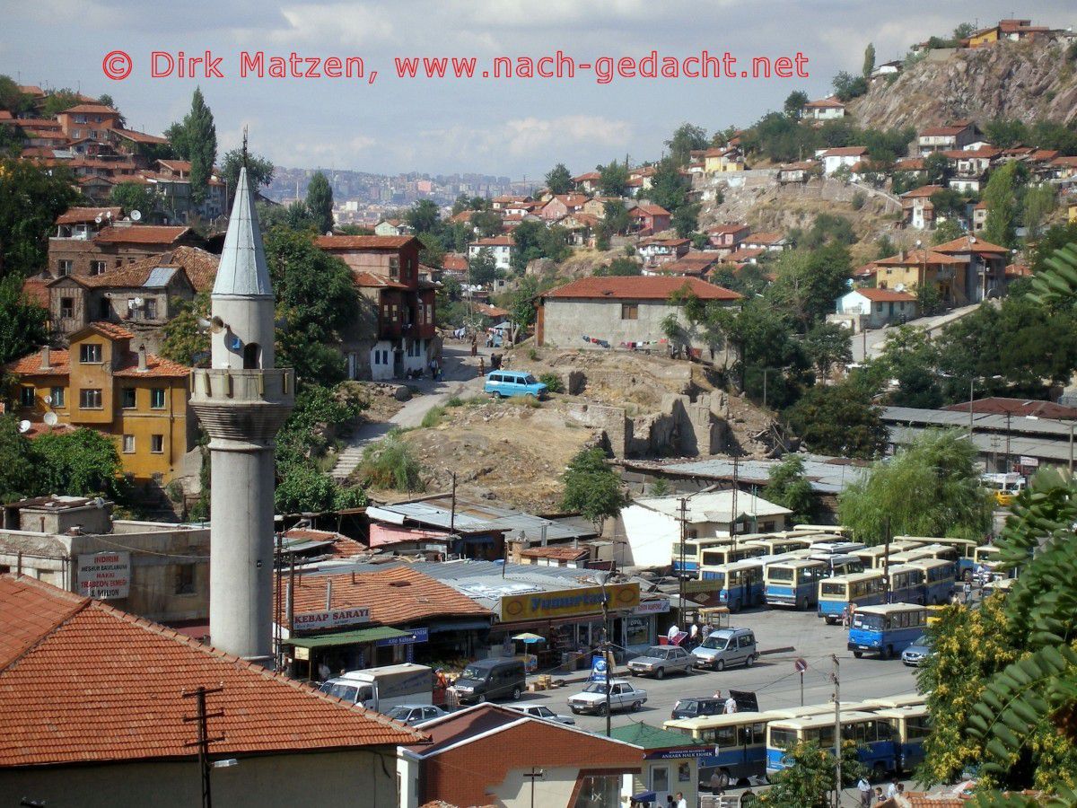 Ankara, Blick ber die Stadt vom Burgenviertel aus