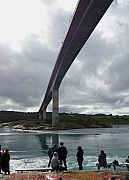 saltstraumen-sog-zuschauer-bruecke