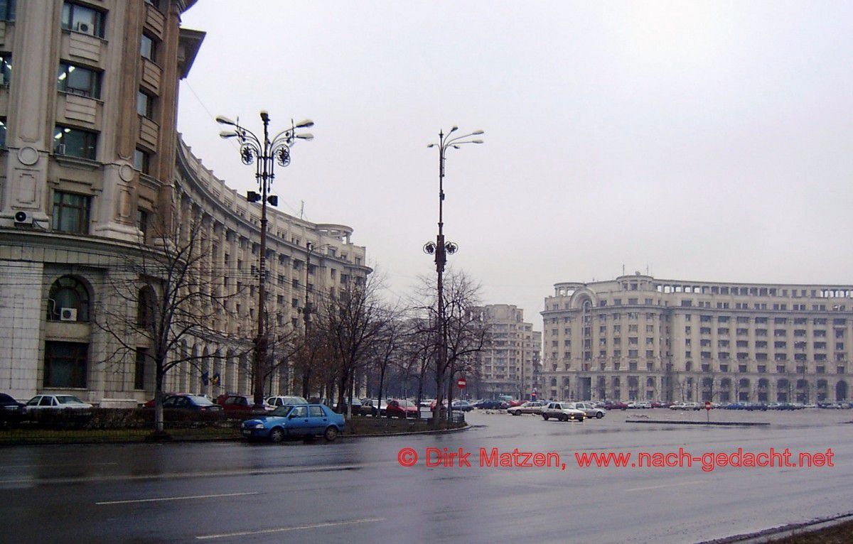 Bukarest, Der Vorplatz vom Parlamentspalast