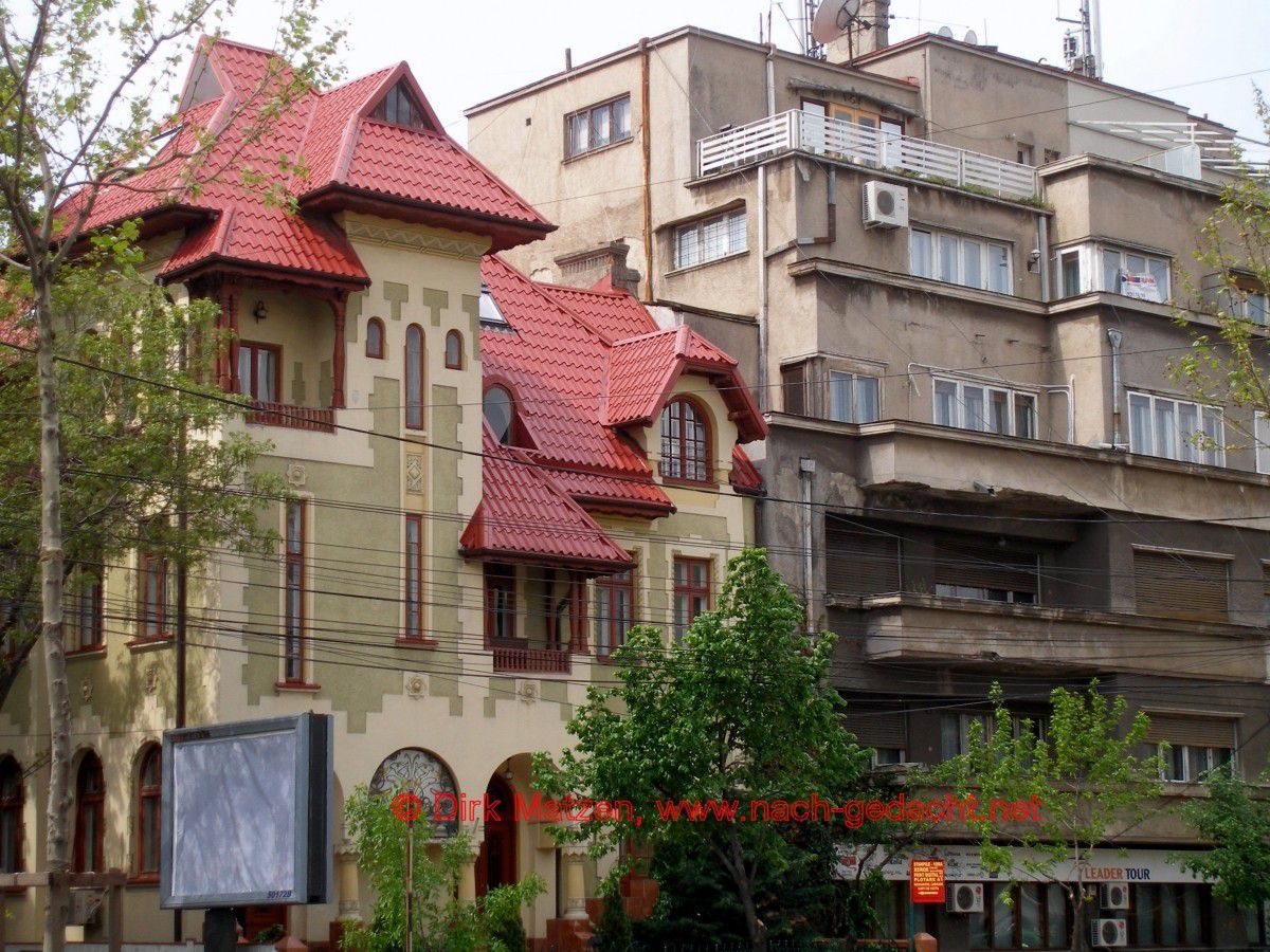 Bukarest, Rumänische Architekturgegensätze