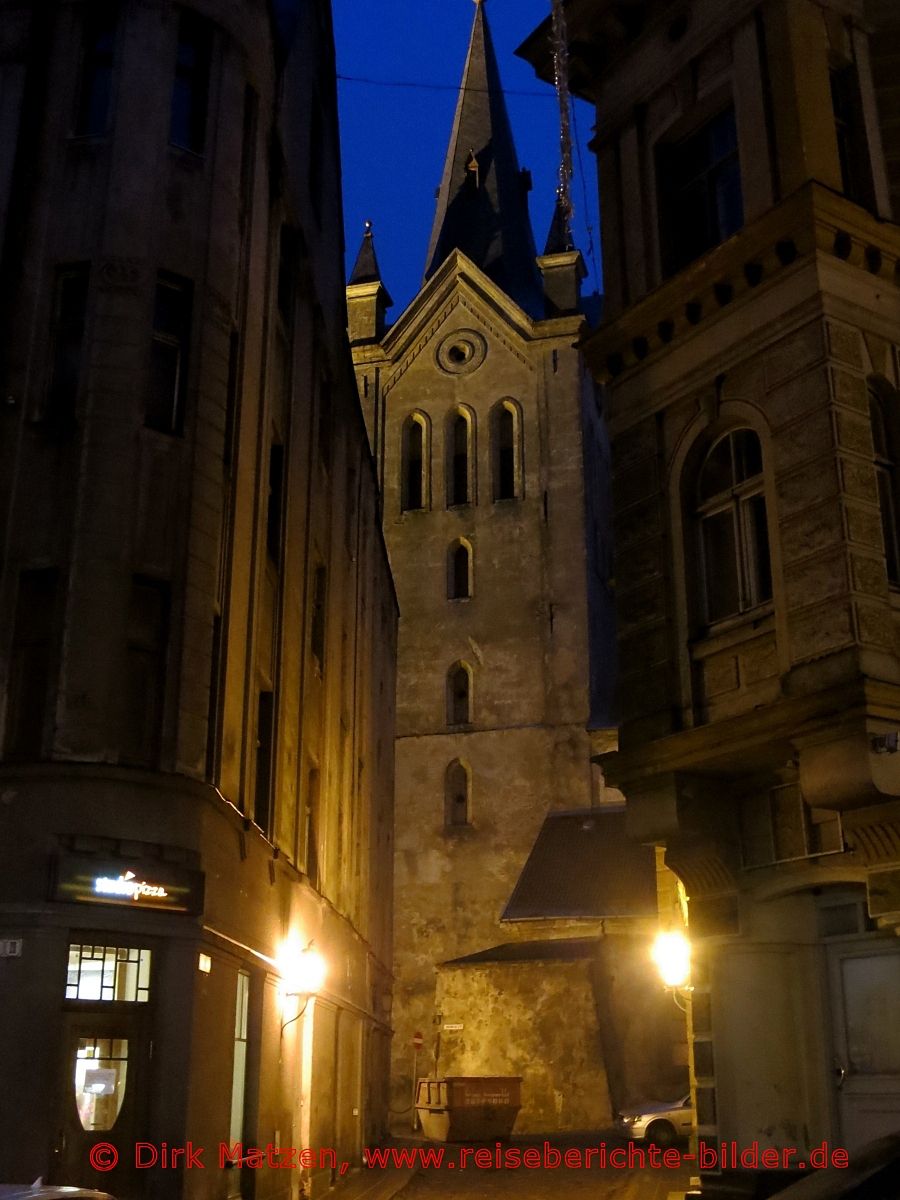 Cesis, Nebenstraße Kirchturm