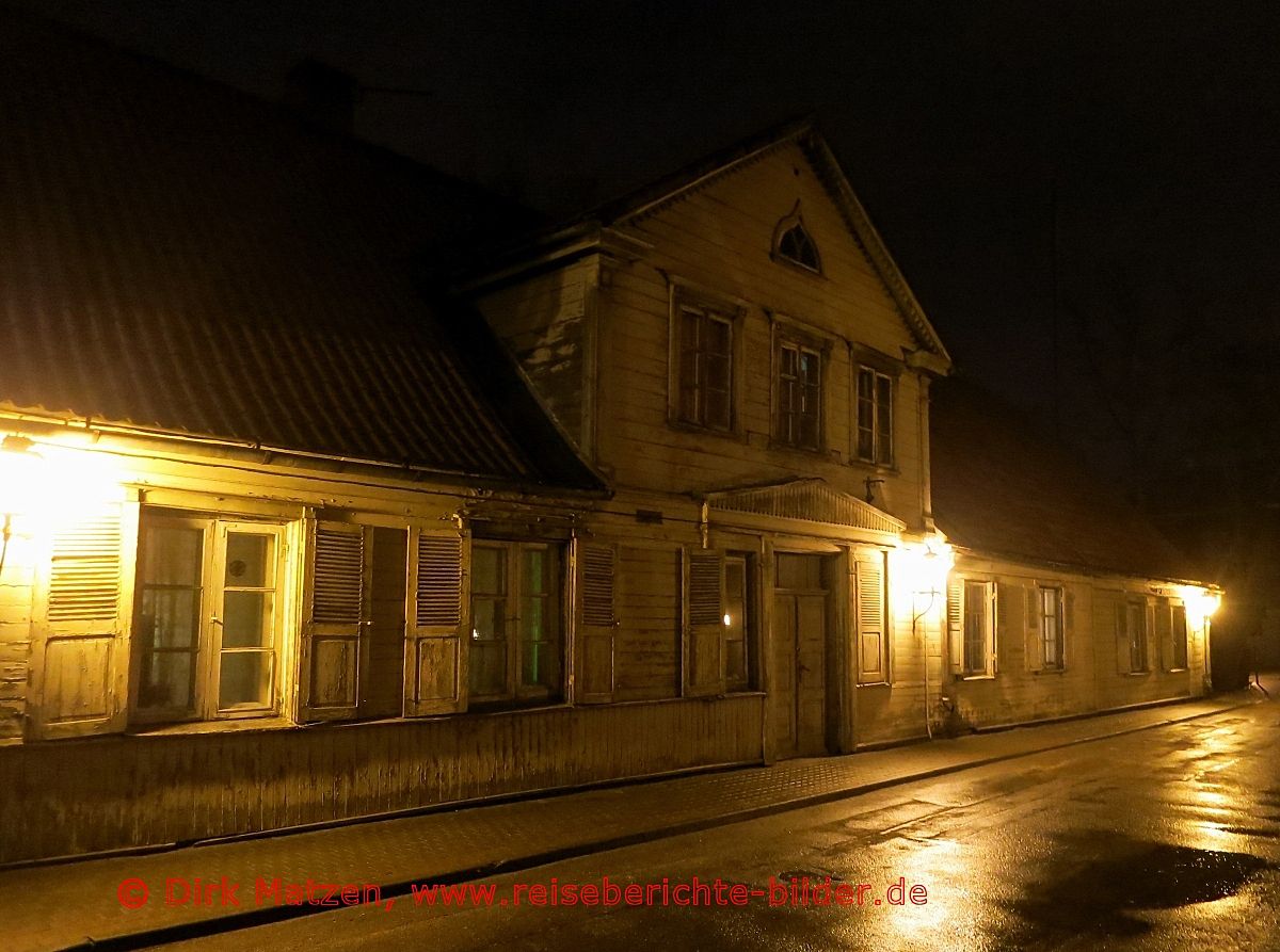 Cesis, Holzhaus