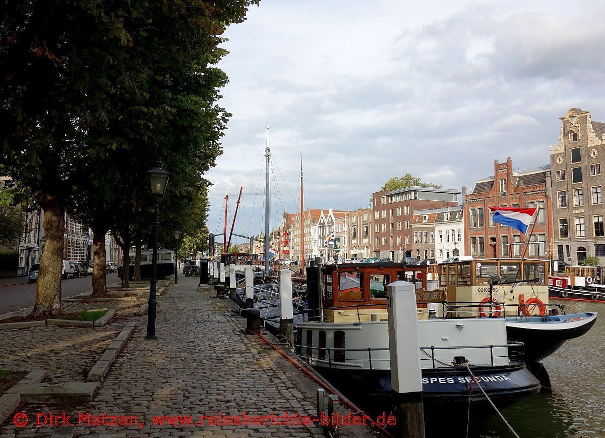 Dordrecht, Wolwevershaven abends
