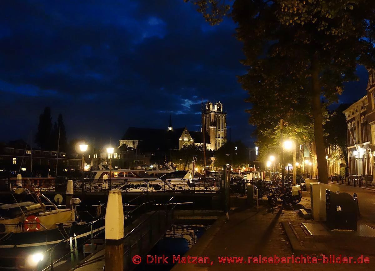Dordrecht, Nieuwe Haven nachts