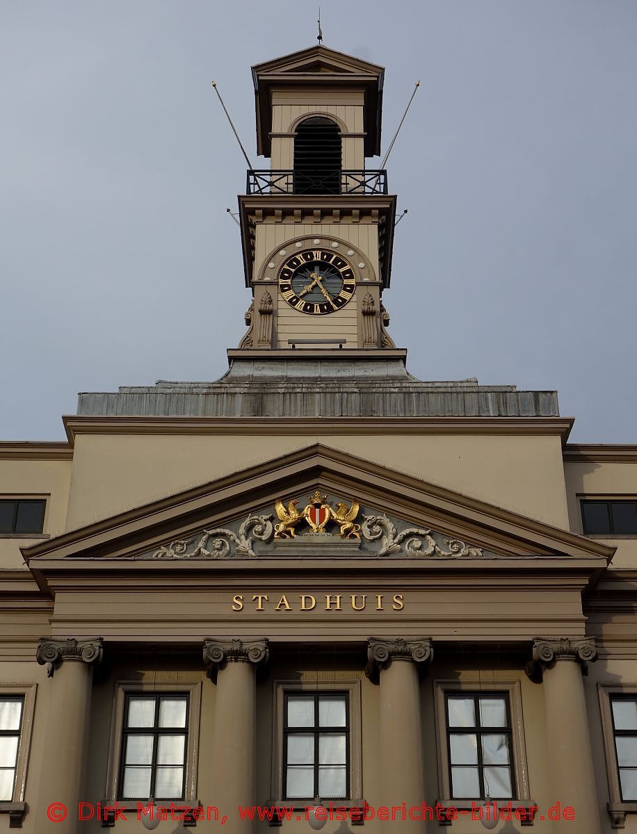 Dordrecht, Stadhuis