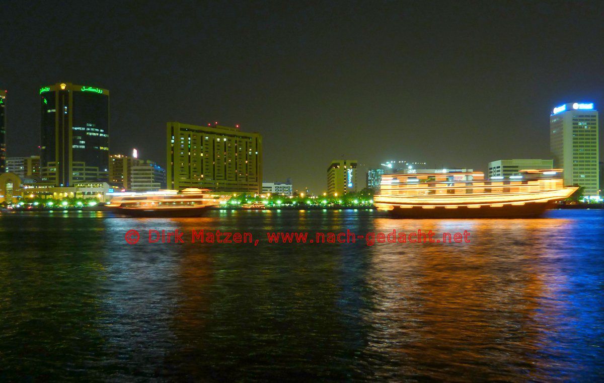 Dubai Creek nachts