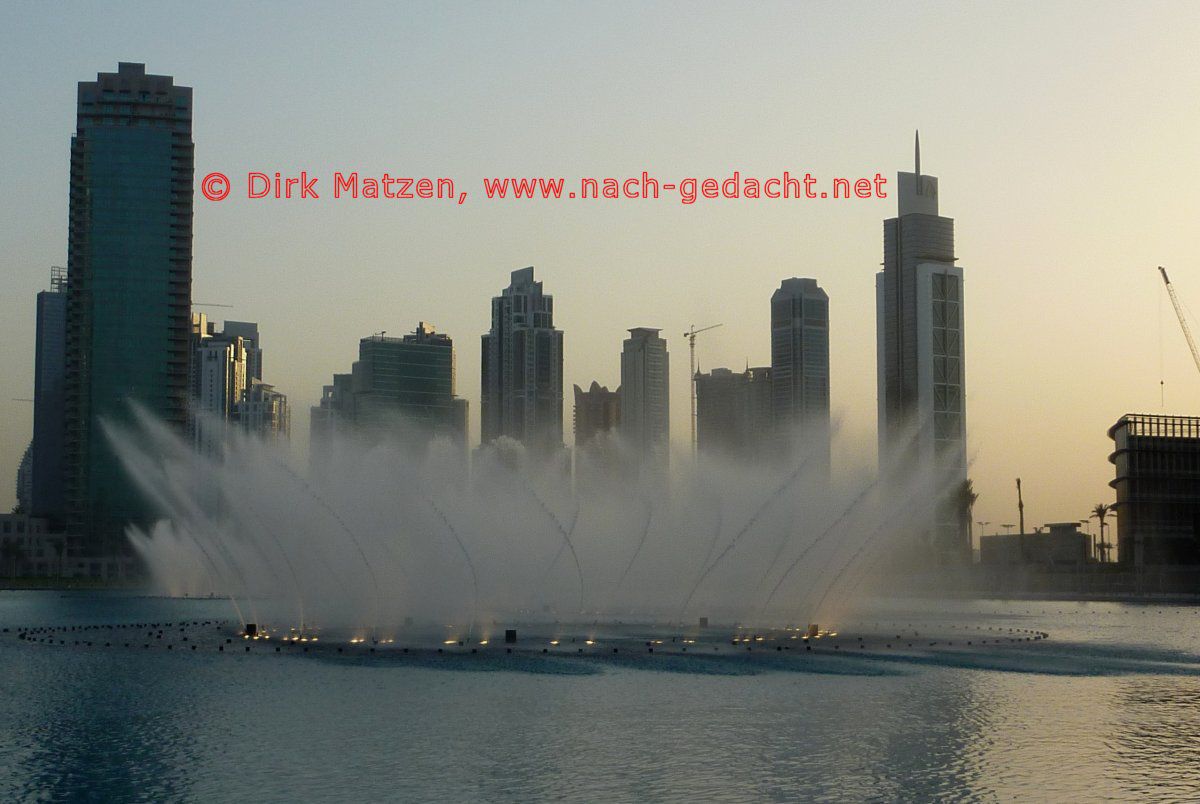 Dubai-Fountain