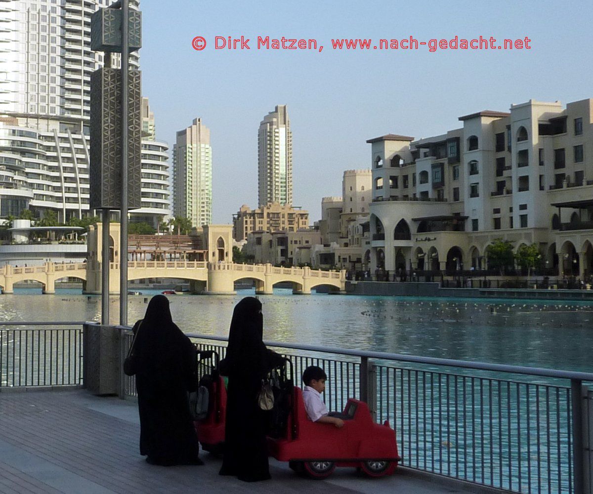Besucher Dubai-Fountain