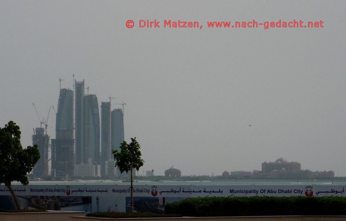 Abu Dhabi: Emirates Palace und Ethiad Towers
