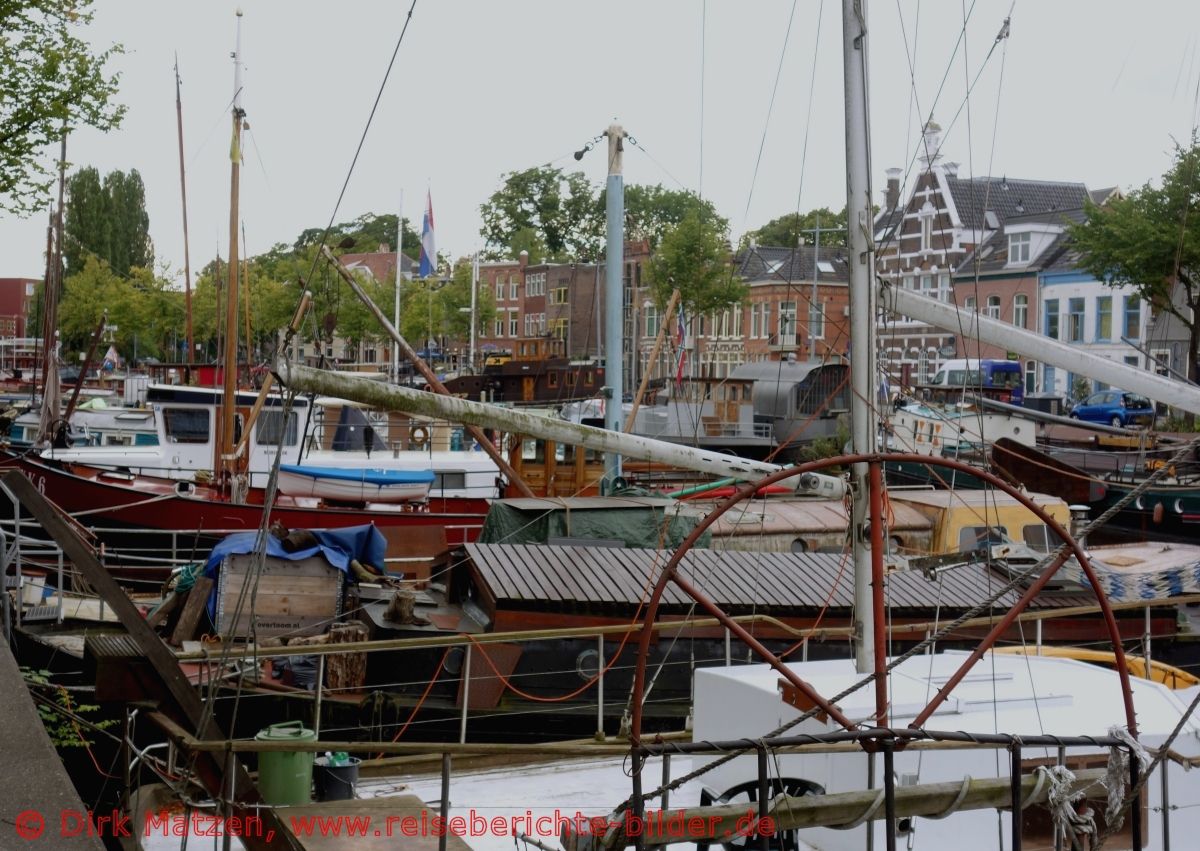 Groningen, Schiffe im Noorderhaven