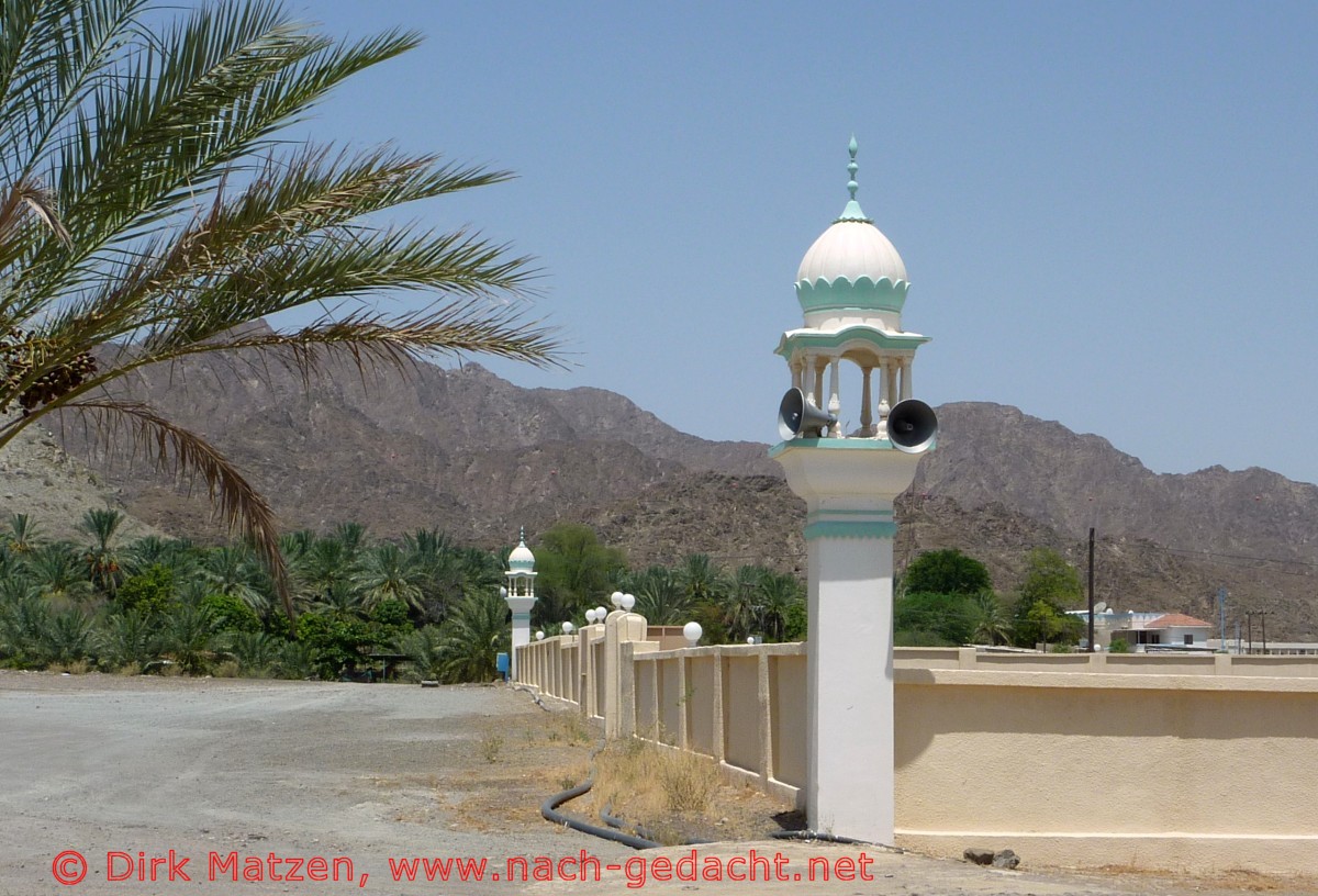 Hatta, bei der Busstation