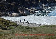 ilulissat-leute-am-eisfjord