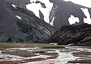 13-kleine-menschen-in-grosser-natur-in-landmannalaugar