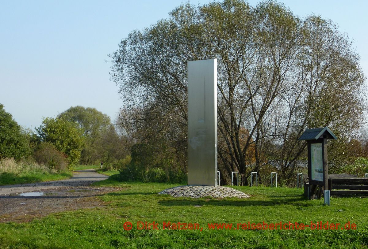 Kienitz, Stele