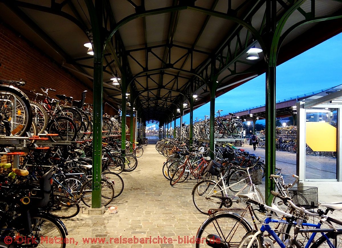 Malmö, Hauptbahnhof, Fahrrad-Station