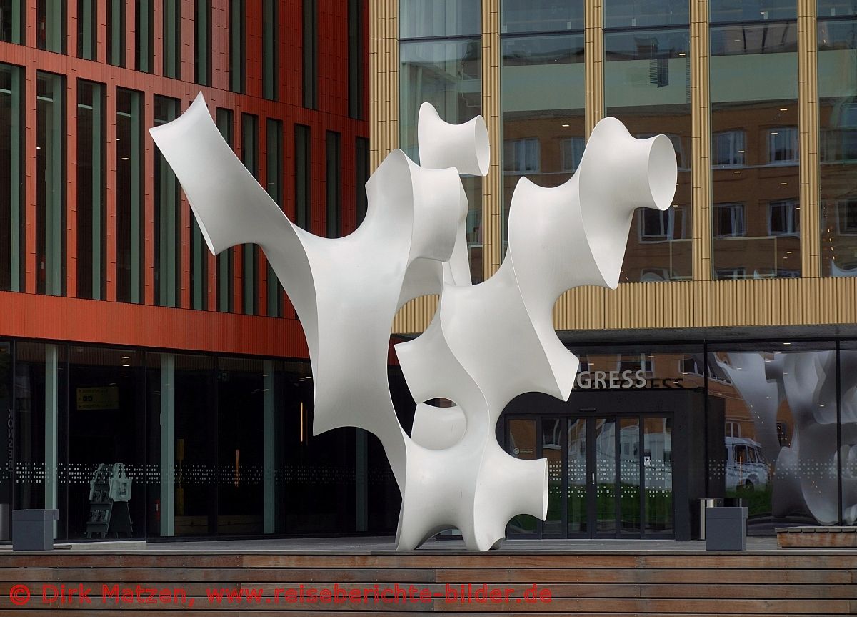 Malm, Skulptur vor Malm Live