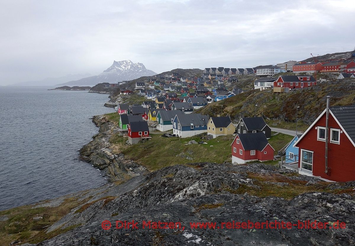 Nuuk, Berg Sermitsiaq