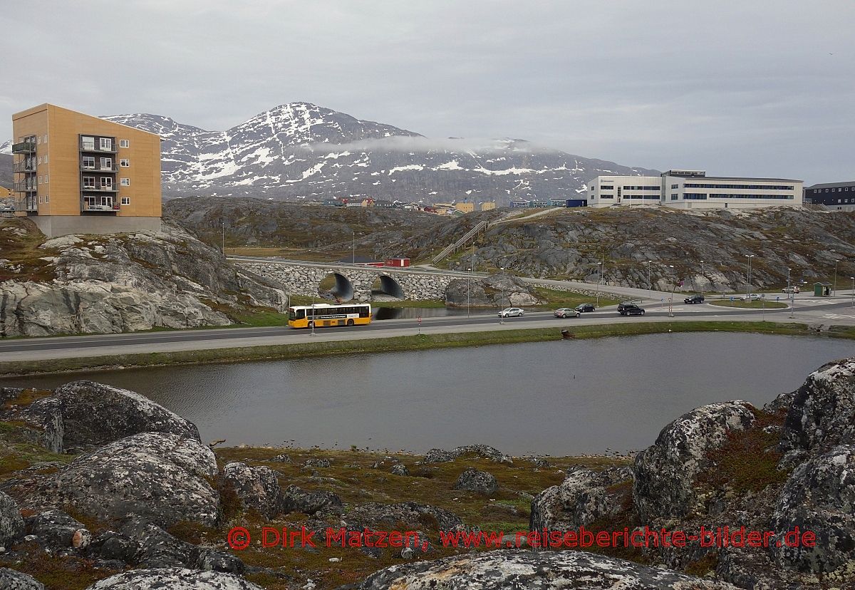 Nuuk, Verkehrsknotenpunkt