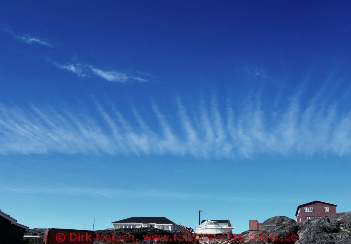 Nuuk, Cirrus-Wolken