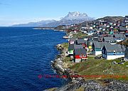 Nuuk, haeuser-kueste