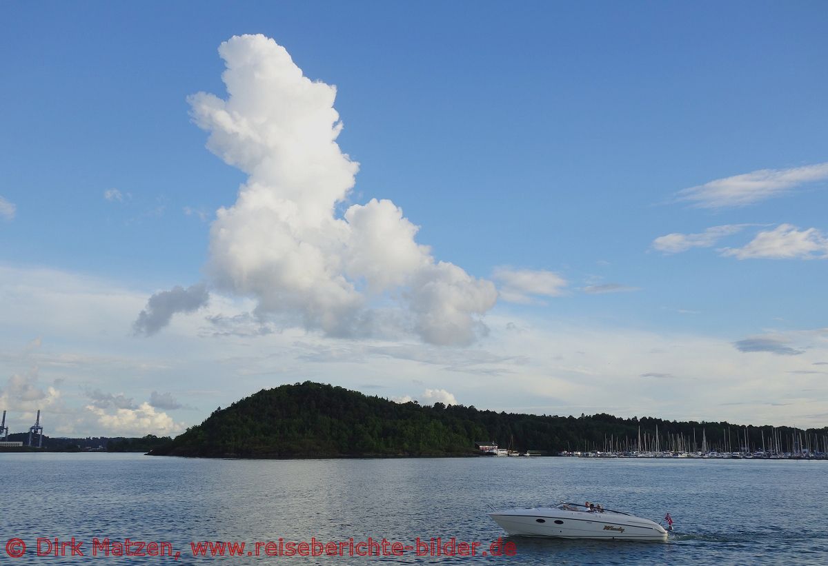 Oslo, Sportboot im Fjord