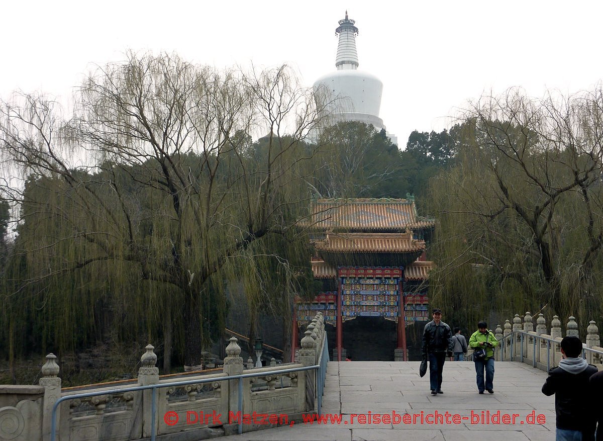 Peking, Weisse Pagode im Beihai-Park