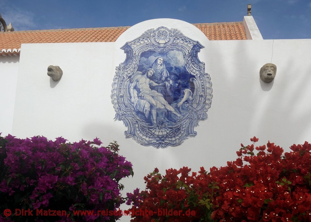 Porto Santo, Vila Baleira, Kachelbild an der Kirche