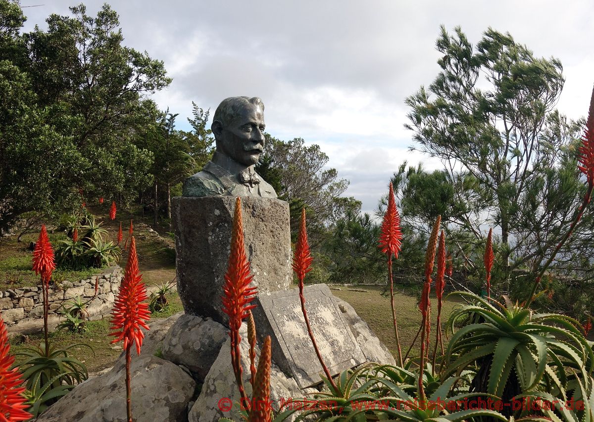 Porto Santo, Statue Antonio Schiappa de Azevedo
