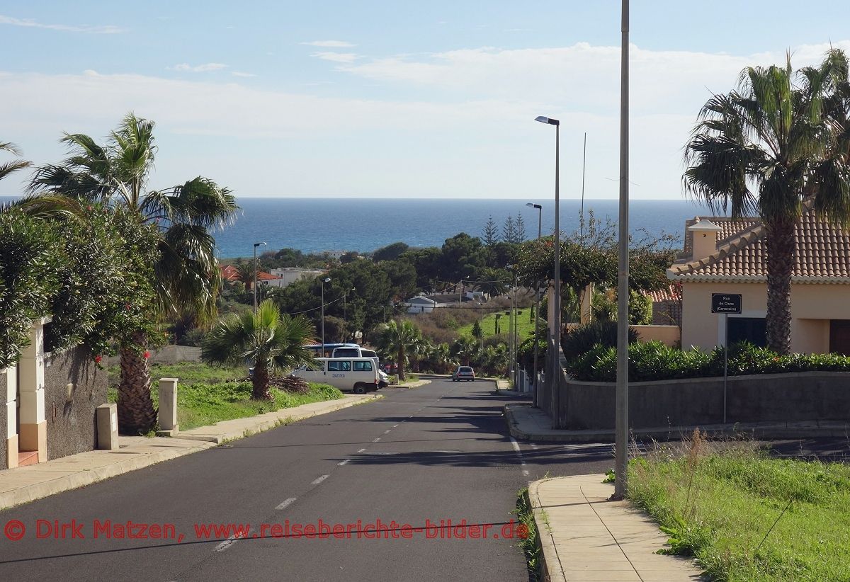 Porto Santo, Blick aus Lapeiras zum Meer