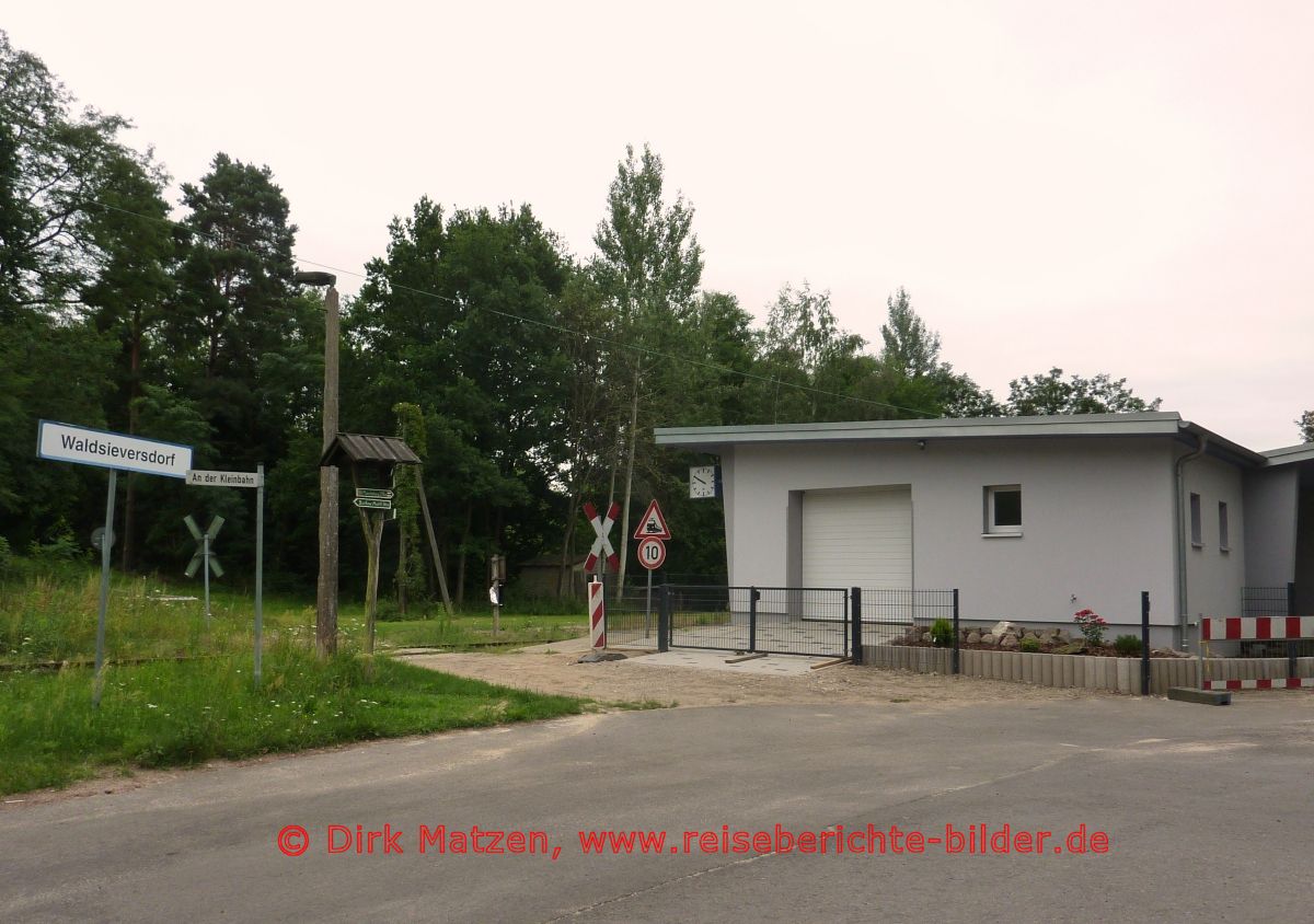 Oderbruchbahn-Radweg, Waldsieversdorf Bahnhof