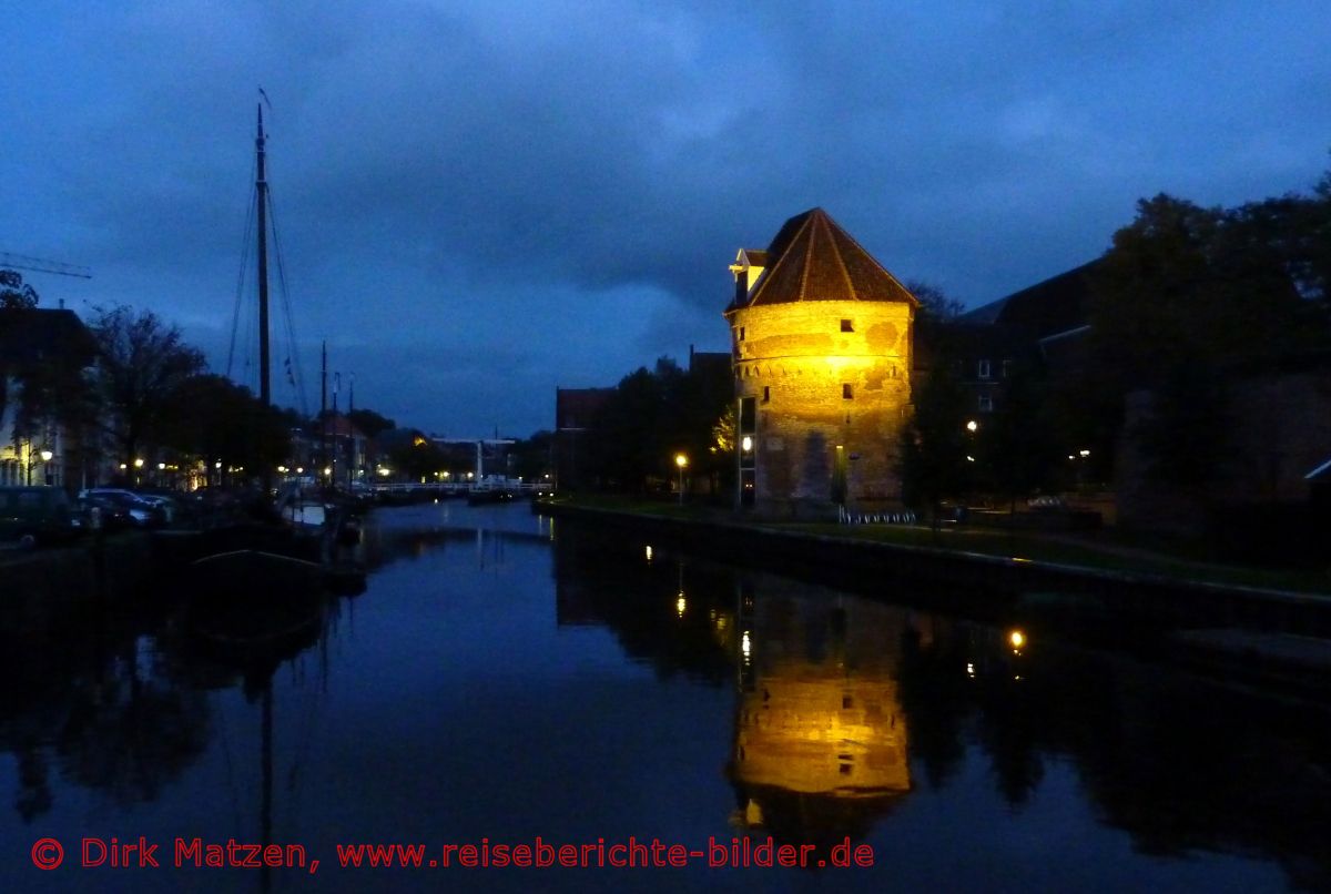 Zwolle, Stadtmauer-Teil abends