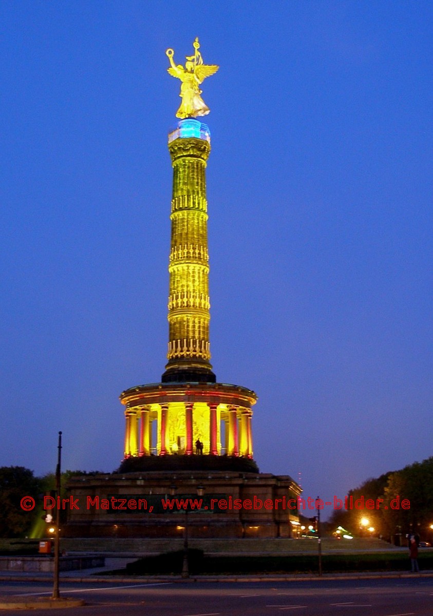 Berlin, Siegessule beim Festival of Lights