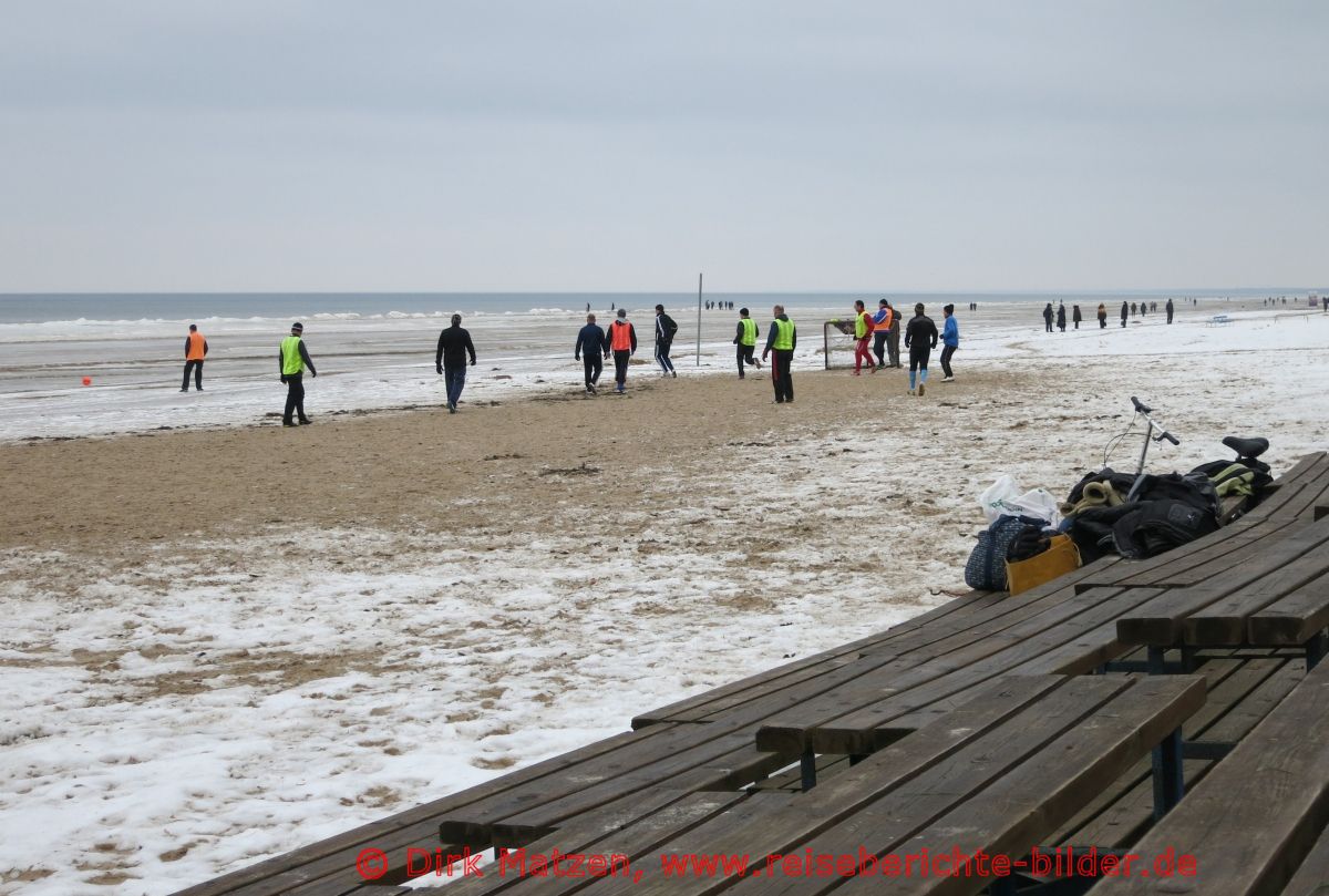 Jurmala, Fussball am Strand