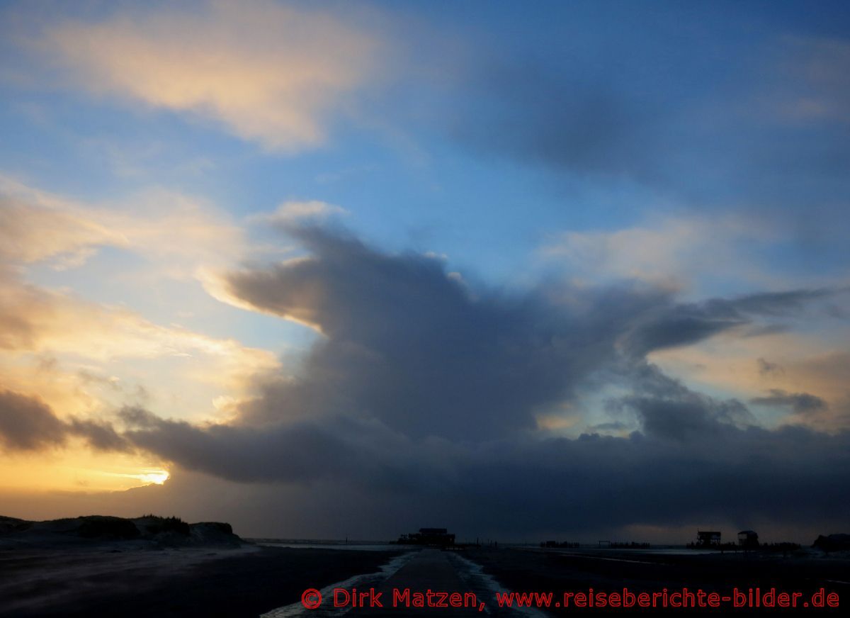 St. Peter-Ording, Wolken bei Sturm