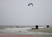 sankt-peter-ording-kite-surfer