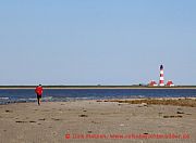 sankt-peter-ording-laeufer-am-strand