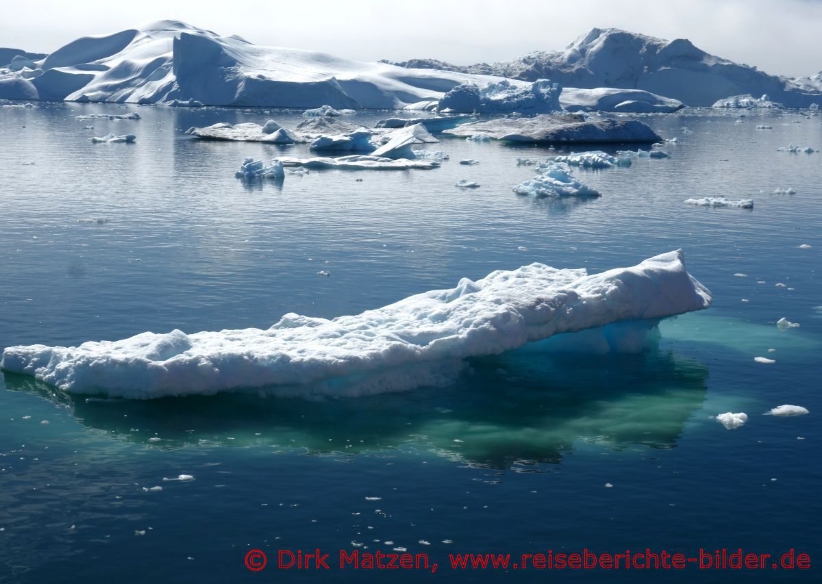 Sarfaq Ittuk, Eisberg auch unter Wasser