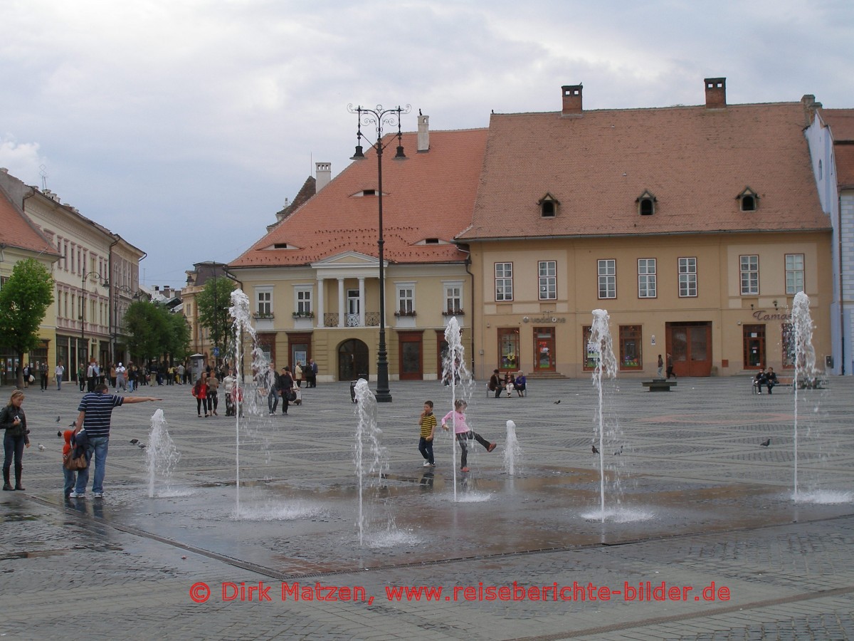 Sibiu, Brunnen Piata Mare
