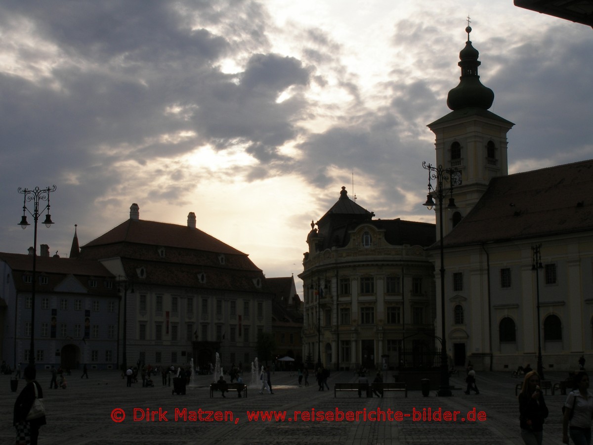 Sibiu, Rathaus abends