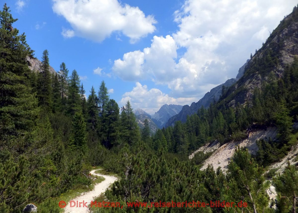 Südtirol, Wanderweg im Grünwaldtal