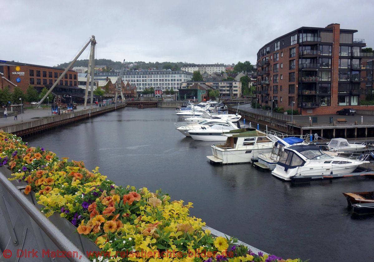 Trondheim, Blick von der Verftsbrua in Nedre Elvehavn