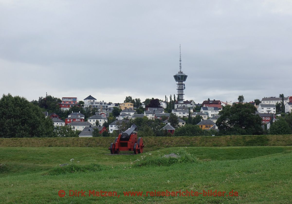 Trondheim, Kanone vor Fernsehturm