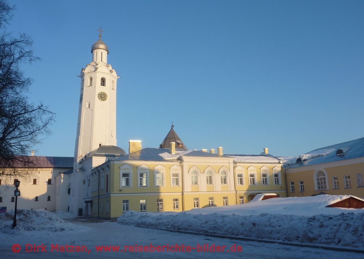 Weliki Nowgorod, Kreml-Uhrenturm